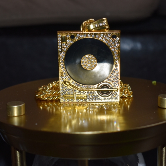 Turntable Drip - Picture 16 of 16